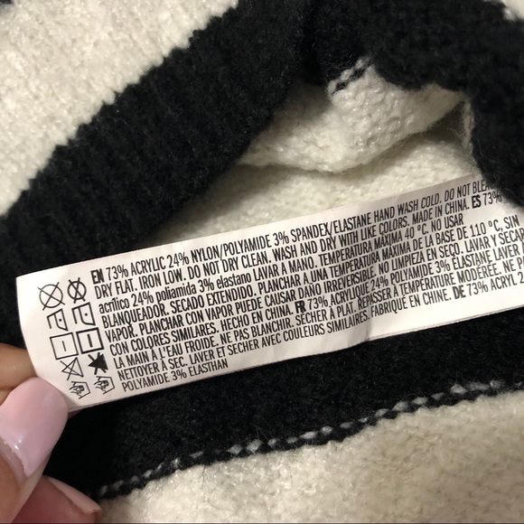 FOREVER 21 Striped Cropped Sweater - Picture 6 of 6